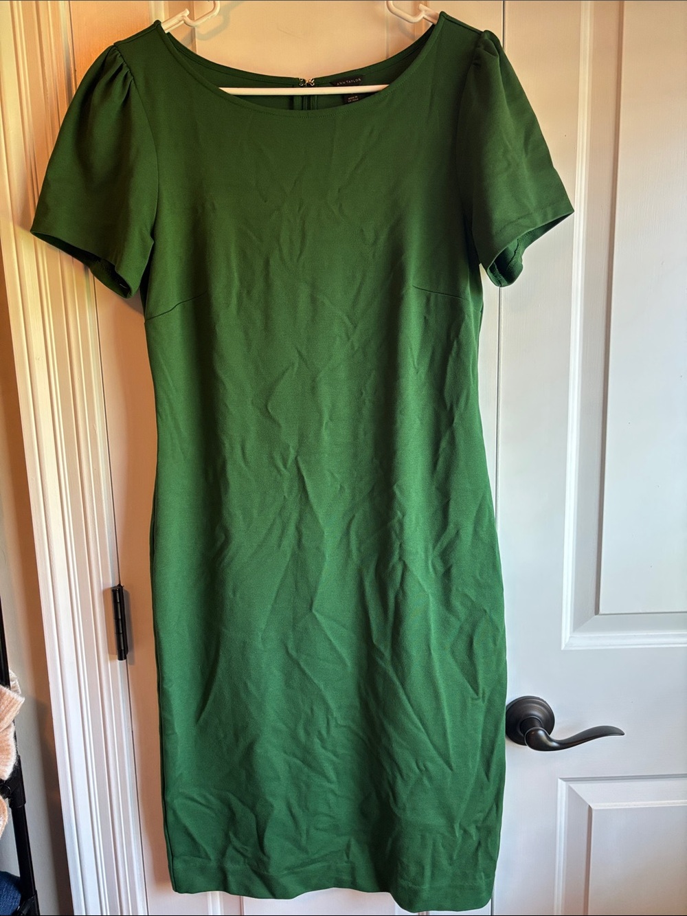 Ann Taylor Emerald Green Short-Sleeve Sheath Dress